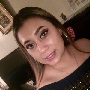 Meet your Posher, Alejandra